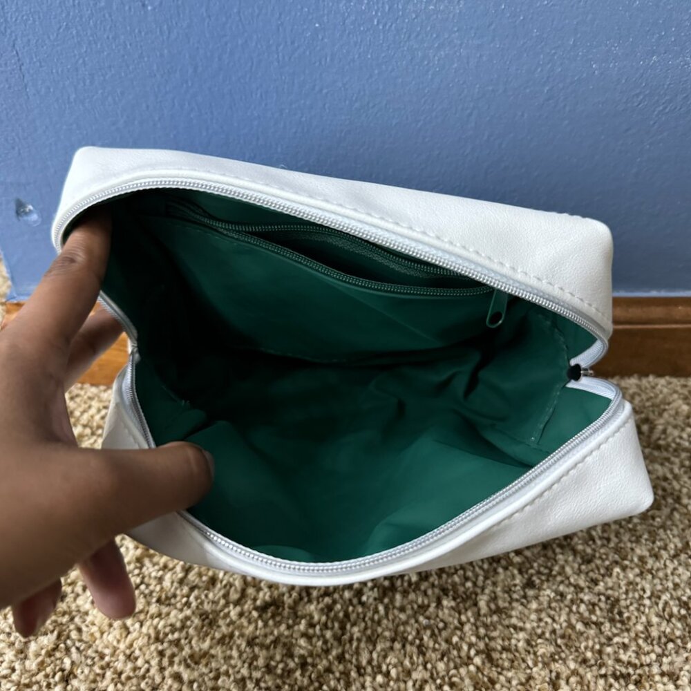 Toiletry Bags + Goodies!!! - Picture 7 of 11